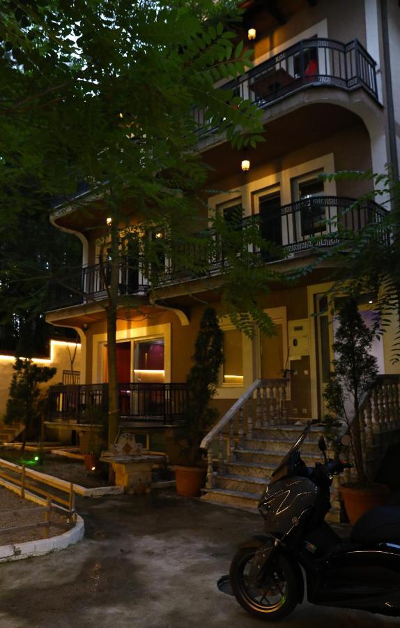 City Park Hostel Prisztina Zewnętrze zdjęcie
