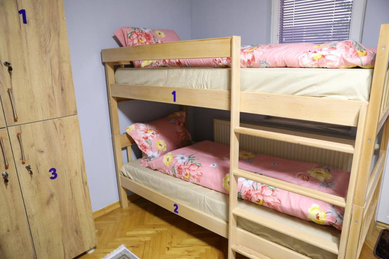 City Park Hostel Prisztina Zewnętrze zdjęcie