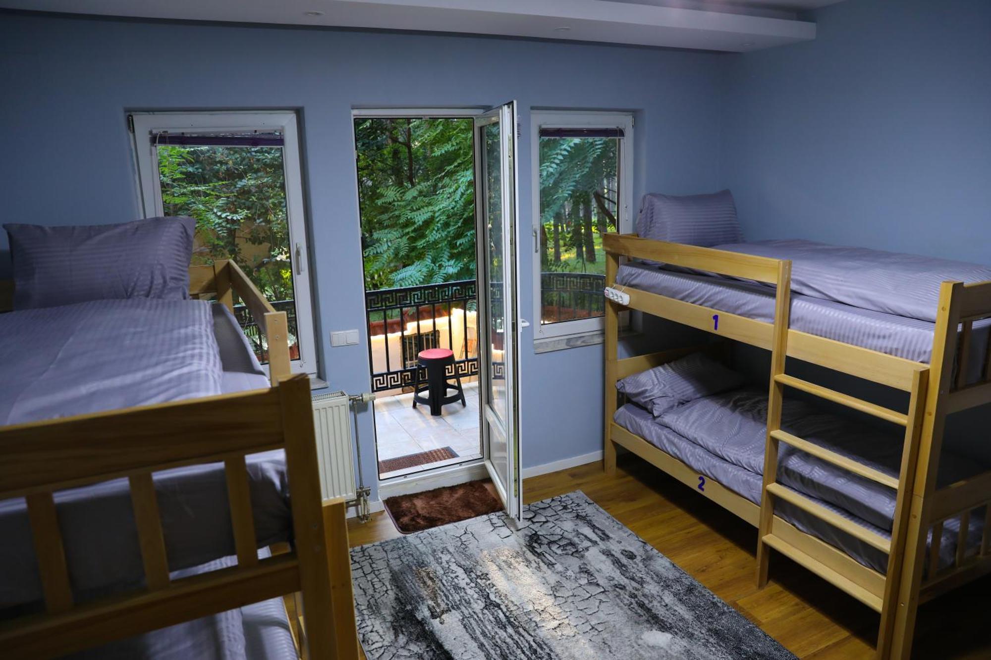 City Park Hostel Prisztina Zewnętrze zdjęcie